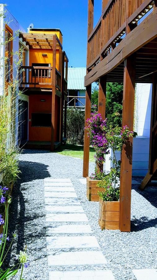Apartamentos La Playa Пириаполис Экстерьер фото