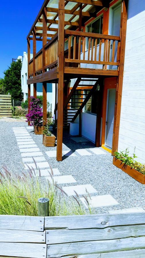 Apartamentos La Playa Пириаполис Экстерьер фото